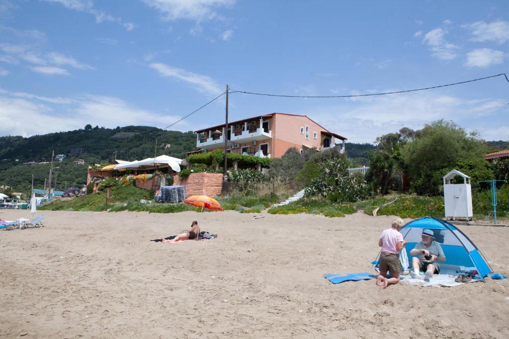 Dandidis Seaside Pension Ájos Górdios Eksteriør bilde